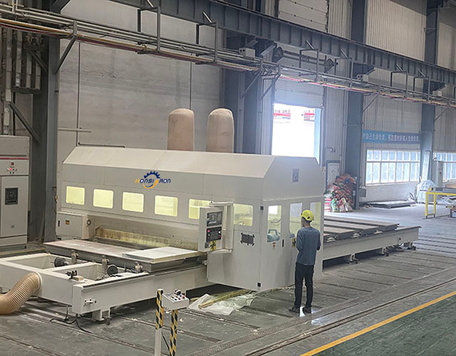 Large Size composite panel processing machine 4 axis saw blade cutting machine 