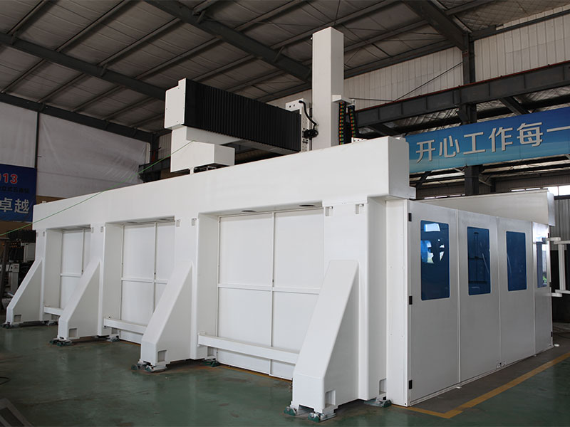 Gantry-movable-5-axis-machining-center.2
